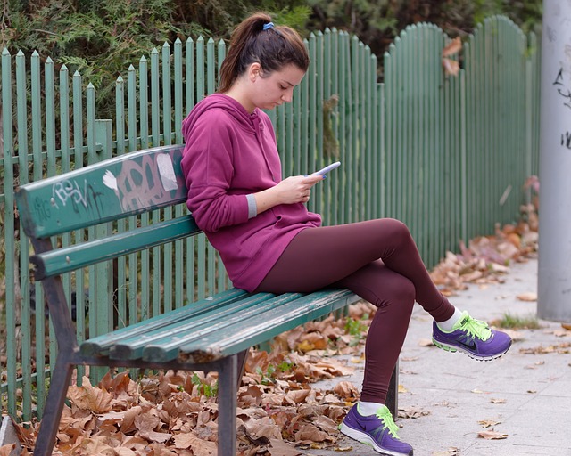 captiver-une-fille-par-sms